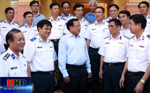 Bí thư Thành ủy Hà Nội Phạm Quang Nghị thăm và làm việc với Bộ Tư lệnh Cảnh sát Biển và Cục Kiểm ngư Việt Nam